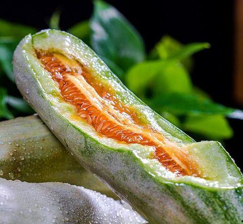 网红吃瓜吃到自己头上,反被瓜砸中，一场意外的“瓜”事